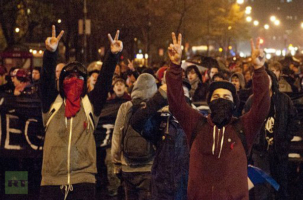 Students protest April 26, 2012 in Montreal, Canada, over Quebec′s plans to raise tuition (AFP Photo/Rogerio Barbosa)