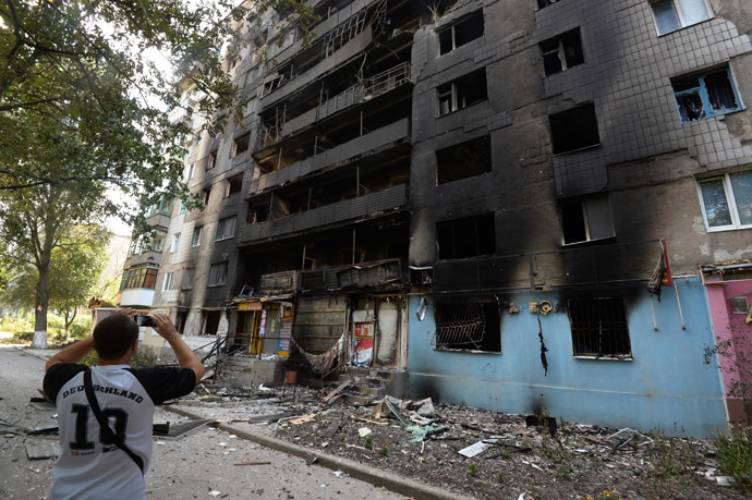 Residential buildings in Shakhtyorsk, destroyed by a Ukrainian military artillery attack. (RIA Novosti/Mikhail Voskresenskiy)