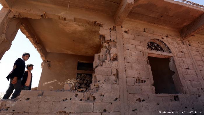 Jemen Sanaa Trmmer nach Saudi Bombenangriff